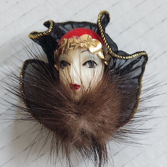 Vintage flapper lady head pin - Picture 3 of 4